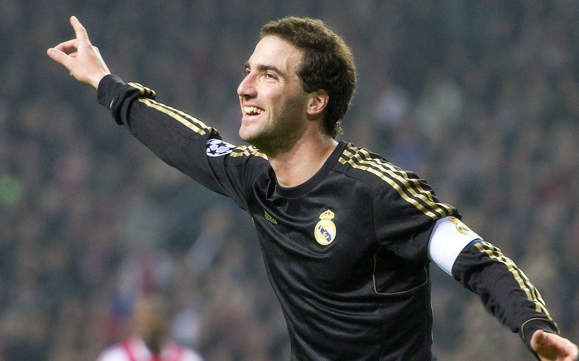 勒沃库森客场惨败，冠军梦想黯然失色，勒沃库森在哪个城市